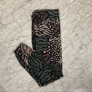 Calvin Klein Performance WICK Animal Print Ruched Workout Yoga Pants S